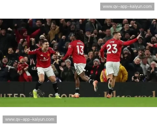 所谓英超，半部红魔史：曼联与顶级联赛的百年博弈与荣耀轮回